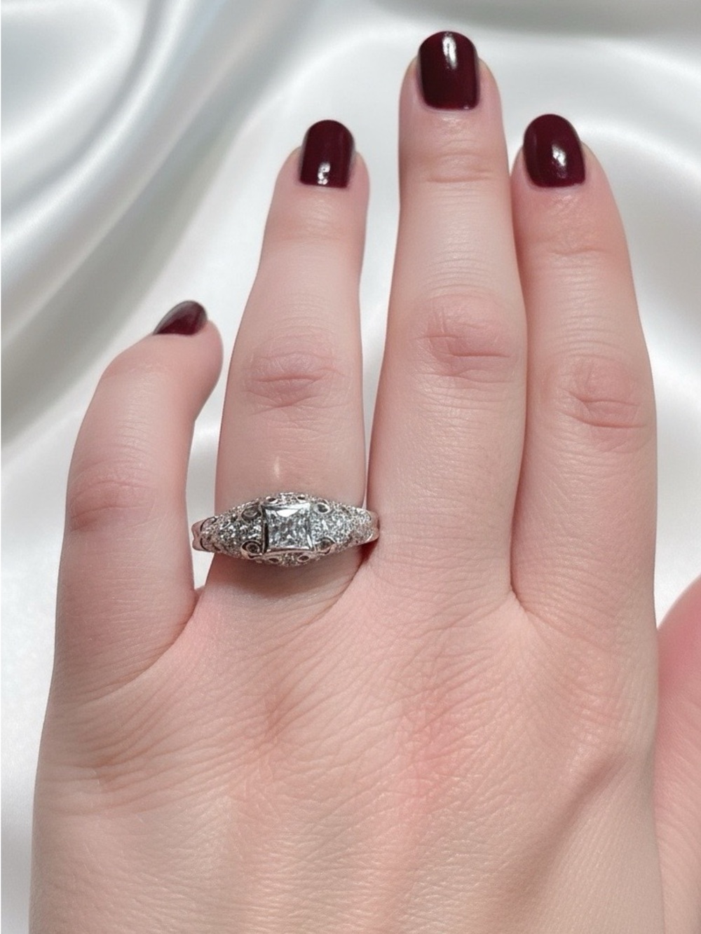 Elegant Cubic Zirconia Filigree Ring